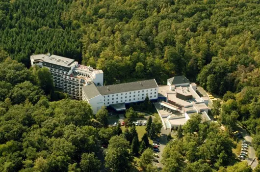 Hotel Lvr - Senior csomag rkifjaknak (min. 2 j)