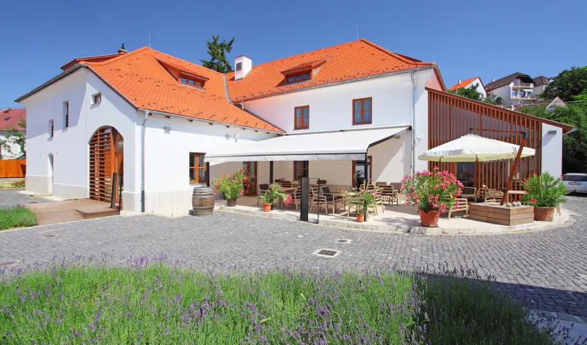 Hotel Historia Malomkert Veszpr�m - Nyugd�jas kedvezm�nyes �rak f�lpanzi�s ell�t�ssal (1 �jt�l)