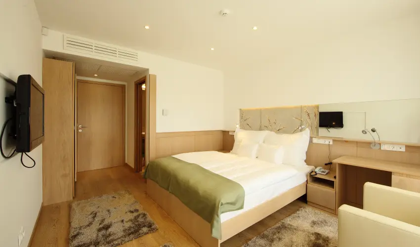 Hotel Historia Malomkert Veszpr�m - Nyugd�jas kedvezm�nyes �rak f�lpanzi�s ell�t�ssal (1 �jt�l)