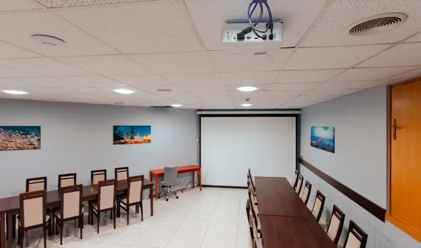 S�ndor Hotel P�cs - Nyugd�jas kedvezm�nyes �rak �nell�t�ssal (1 �jt�l)