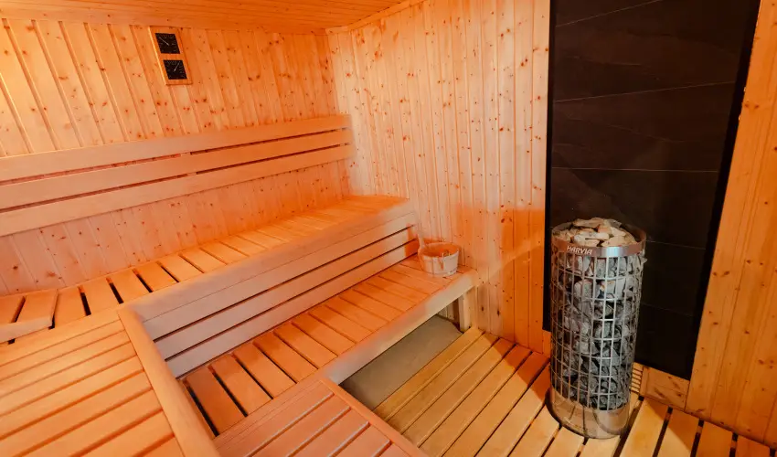 S�ndor Hotel P�cs - Nyugd�jas kedvezm�nyes �rak �nell�t�ssal (1 �jt�l)