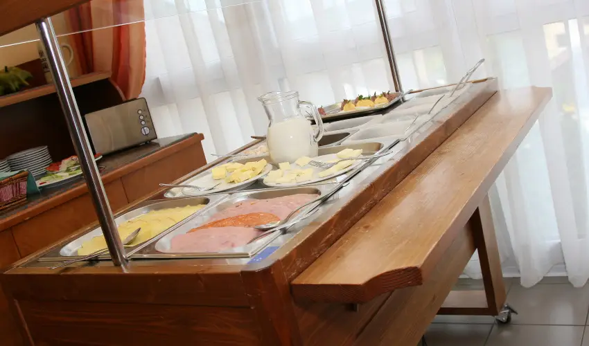 Hotel Napsugr Hvz Hvz - Nyugdjas kedvezmnyes rak reggelis elltssal (1 jtl)