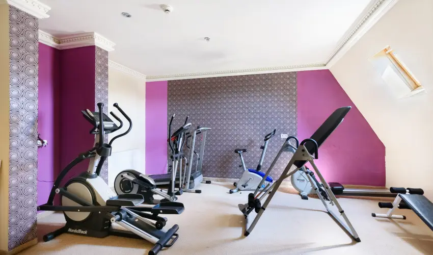 Hotel N�gy �vszak Hajd�szoboszl� - Nyugd�jas kedvezm�nyes �rak reggelis ell�t�ssal (1 �jt�l)