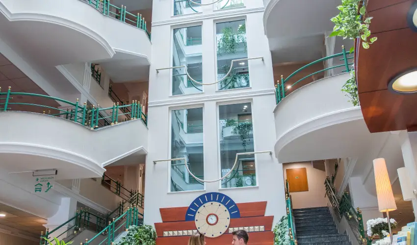 Palace Hotel  H�v�z - �vind�t� Sz�ll�svad�szat H�v�zen (min. 2 �j)