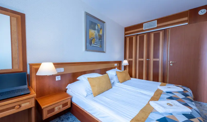 Palace Hotel  H�v�z - �vind�t� Sz�ll�svad�szat H�v�zen (min. 2 �j)