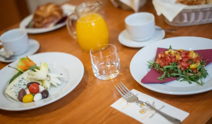 Palace Hotel  H�v�z - Palace relax T�f�rd� bel�p�vel (min. 2 �j)