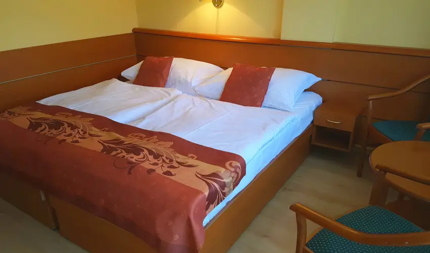 Hotel Panorma Balatongyrk Balatongyrk - Frisst tavasz (min. 2 j)
