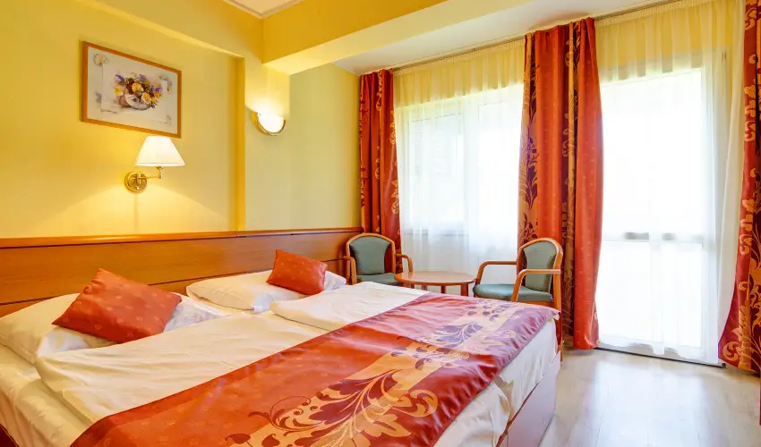 Hotel Panorma Balatongyrk Balatongyrk - Frisst tavasz (min. 2 j)