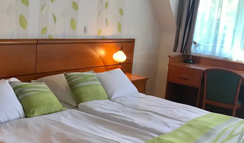 Hotel Panorma Balatongyrk Balatongyrk - Frisst tavasz (min. 2 j)