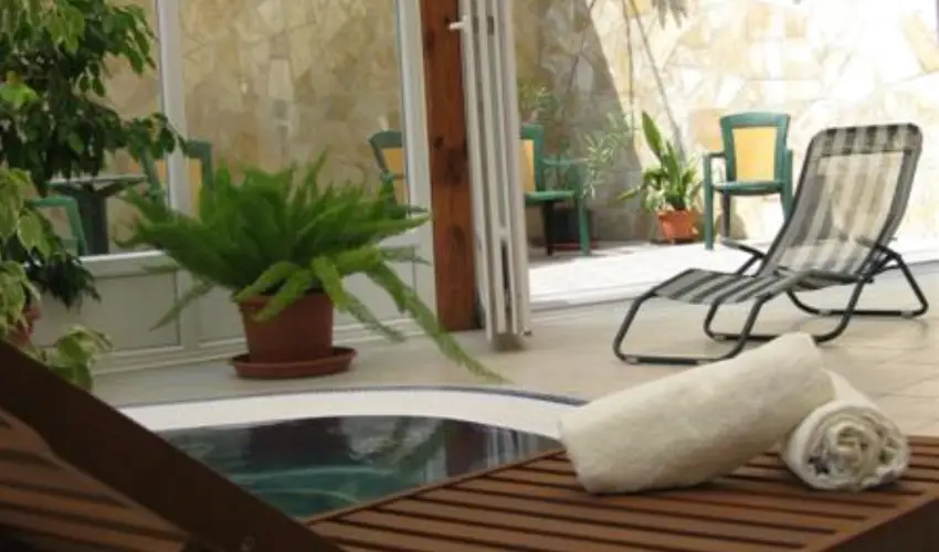 Sante Hvz Hvz - Nyugdjas kedvezmnyes rak reggelis elltssal (1 jtl)