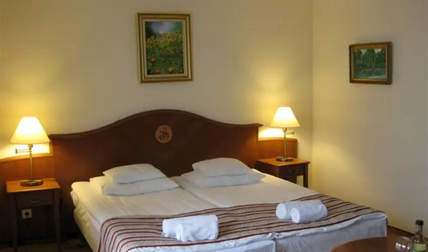 Sante Hvz Hvz - Nyugdjas kedvezmnyes rak reggelis elltssal (1 jtl)