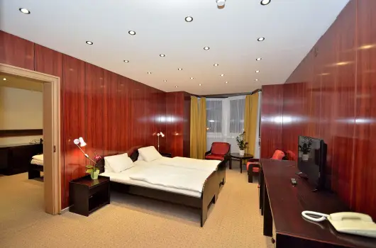 Hotel Solar - Kt jszaks kikapcsolds