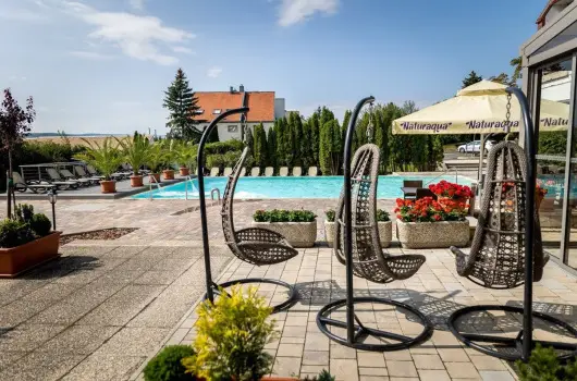 Sopron Hotel - Nyugd�jas kedvezm�nyes �r f�lpanzi�val (1 �jt�l)