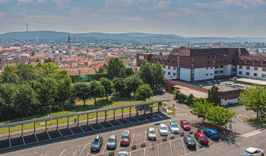 Sopron Hotel Sopron - Nyugd�jas kedvezm�nyes �r reggelivel (1 �jt�l)