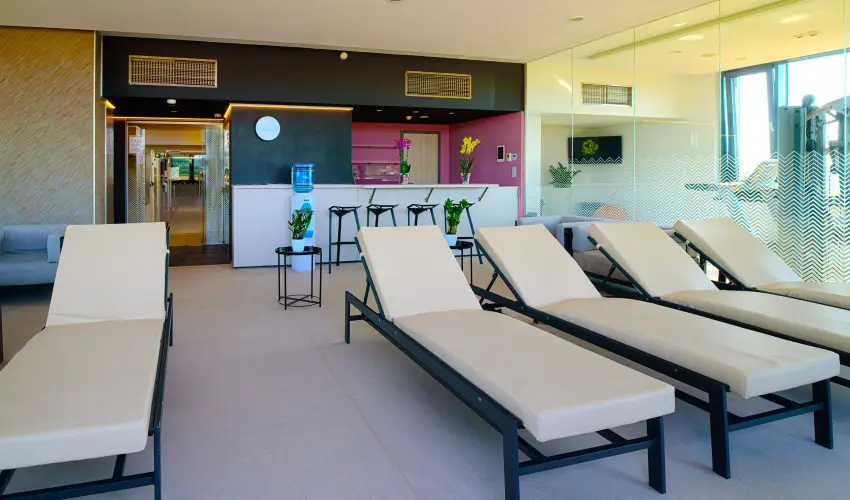Sopron Hotel Sopron - Nyugd�jas kedvezm�nyes �r reggelivel (1 �jt�l)