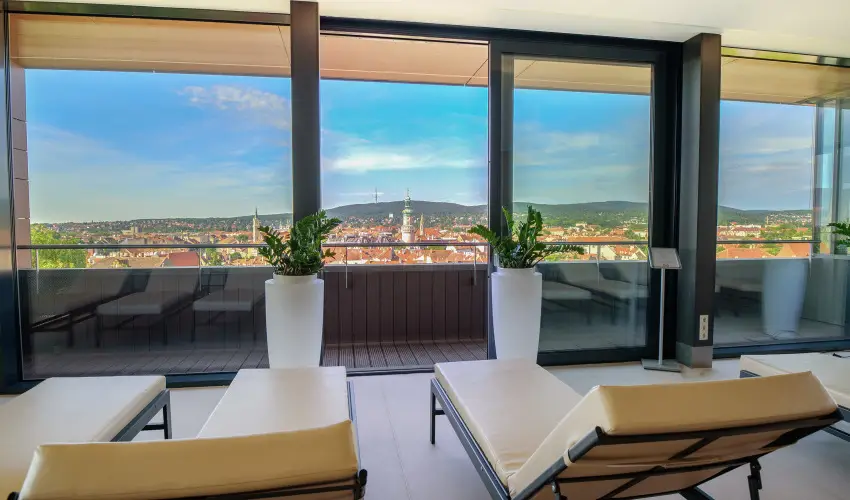 Sopron Hotel Sopron - Nyugd�jas kedvezm�nyes �r reggelivel (1 �jt�l)