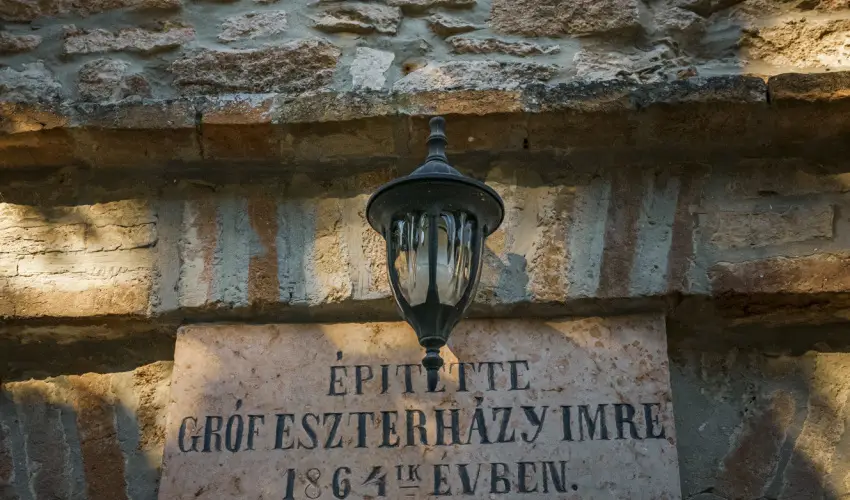 Hotel Sz�palma Porva-Sz�palmapuszta - Nyugd�jas kedvezm�nyes �rak (1 �jt�l)