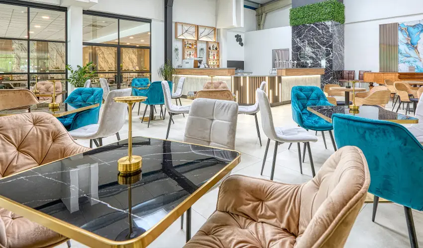 Hotel Szieszta Sopron - Nyugdíjas kedvezményes árak félpanzióval, fürdőbelépővel (1 éjtől)