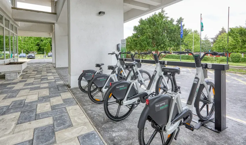 Hotel Szieszta Sopron - Nyugdíjas kedvezményes árak félpanzióval, fürdőbelépővel (1 éjtől)