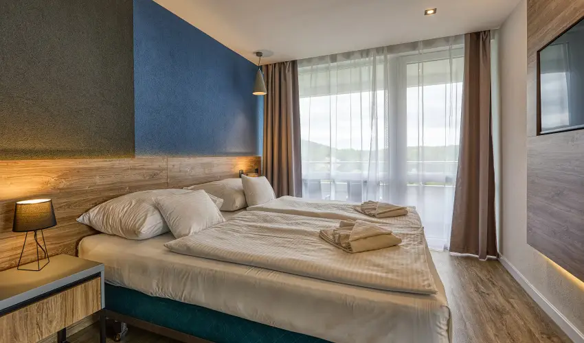 Hotel Szieszta Sopron - Nyugdíjas kedvezményes árak félpanzióval, fürdőbelépővel (1 éjtől)