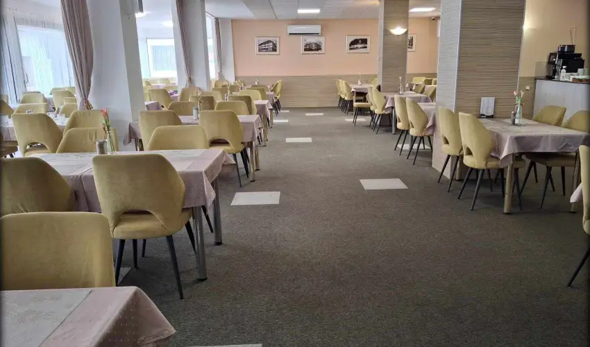 Hotel Unicornis Eger - Nyugdjas kedvezmnyes rak reggelis elltssal (1 jtl)