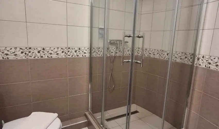 Hotel Unicornis Eger - Nyugdjas kedvezmnyes rak reggelis elltssal (1 jtl)