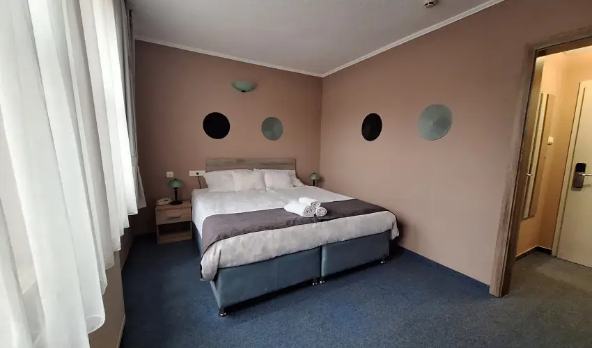 Hotel Unicornis Eger - Nyugdjas kedvezmnyes rak reggelis elltssal (1 jtl)