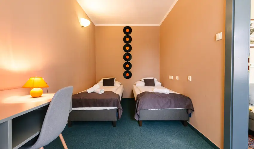 Hotel Unicornis Eger - Nyugd�jas kedvezm�nyes �rak reggelis ell�t�ssal (1 �jt�l)