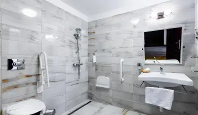 Hotel V�csecity Hern�dv�cse