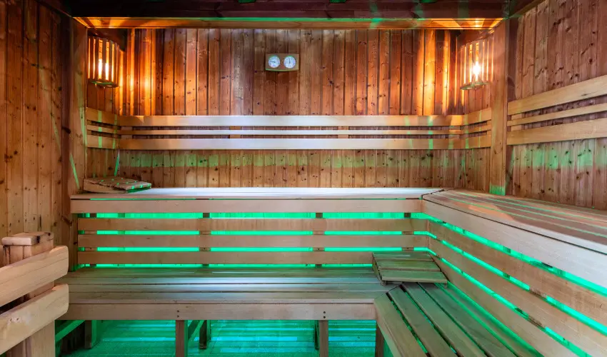 Hotel V�csecity Hern�dv�cse - Nyugd�jas kedvezm�nyes �rak (1 �jt�l)