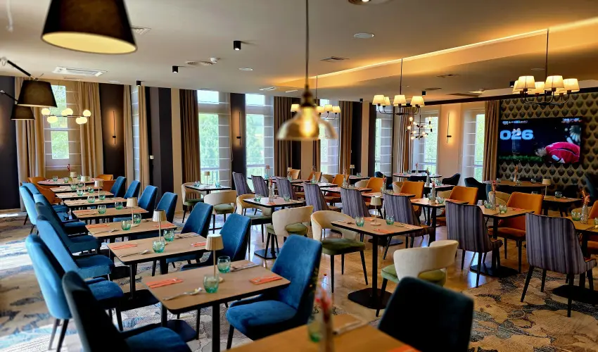 Hotel V�csecity Hern�dv�cse - Nyugd�jas kedvezm�nyes �rak (1 �jt�l)