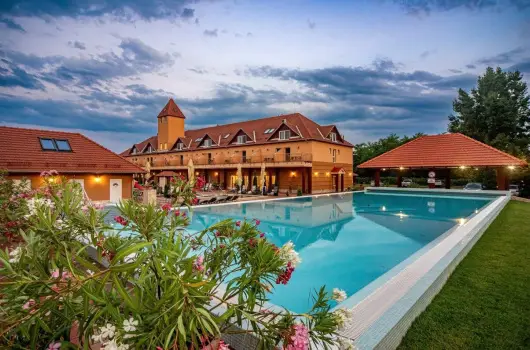 Term�l Hotel Vesta - Kikapcsol�d�s f�lpanzi�s ell�t�ssal (1 �jt�l)