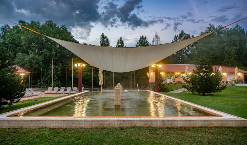 Term�l Hotel Vesta T�pi�szecs� - Kikapcsol�d�s f�lpanzi�s ell�t�ssal (1 �jt�l)