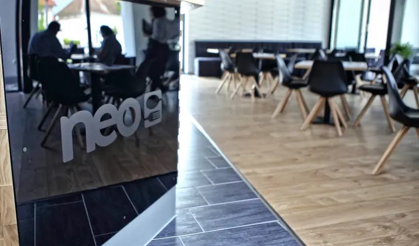 Hotel Viktria Srvr - Nyugdjas kedvezmnyes rak reggelis elltssal (1 jtl)