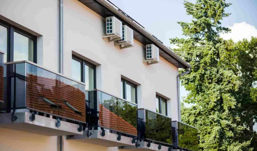 Hotel Viktria Srvr - Nyugdjas kedvezmnyes rak reggelis elltssal (1 jtl)