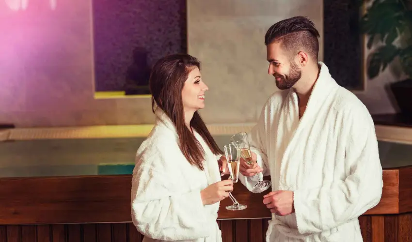 Hotel Viktria Srvr - Nyugdjas kedvezmnyes rak reggelis elltssal (1 jtl)