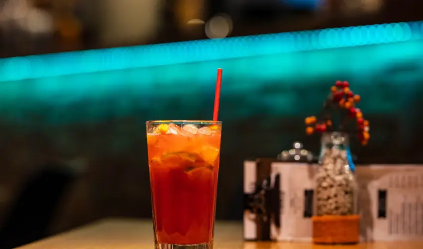 Hotel Viktria Srvr - Nyugdjas kedvezmnyes rak reggelis elltssal (1 jtl)