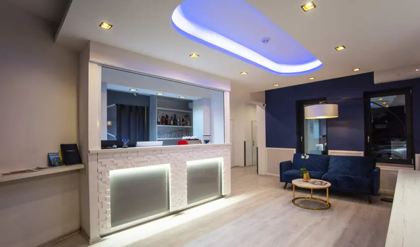 Hotel Viktria Srvr - Nyugdjas kedvezmnyes rak reggelis elltssal (1 jtl)