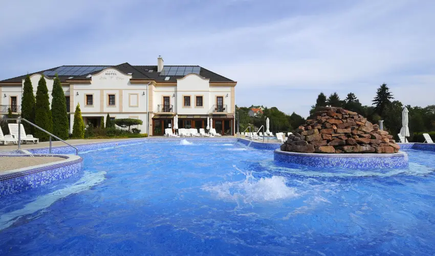 Hotel Villa V�lgy Eger - Szoba�rak f�lpanzi�s ell�t�ssal (min. 7 �j)