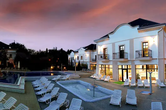 Hotel Villa V�lgy - Szoba�rak f�lpanzi�s ell�t�ssal (min. 3 �j)