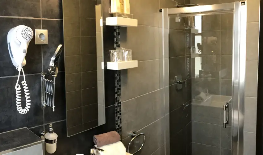 Hotel Villa V�lgy Eger - Szoba�rak f�lpanzi�s ell�t�ssal (min. 7 �j)