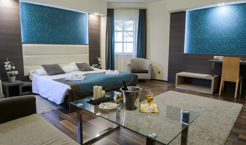 Hotel Villa V�lgy Eger - Szoba�rak f�lpanzi�s ell�t�ssal (min. 7 �j)