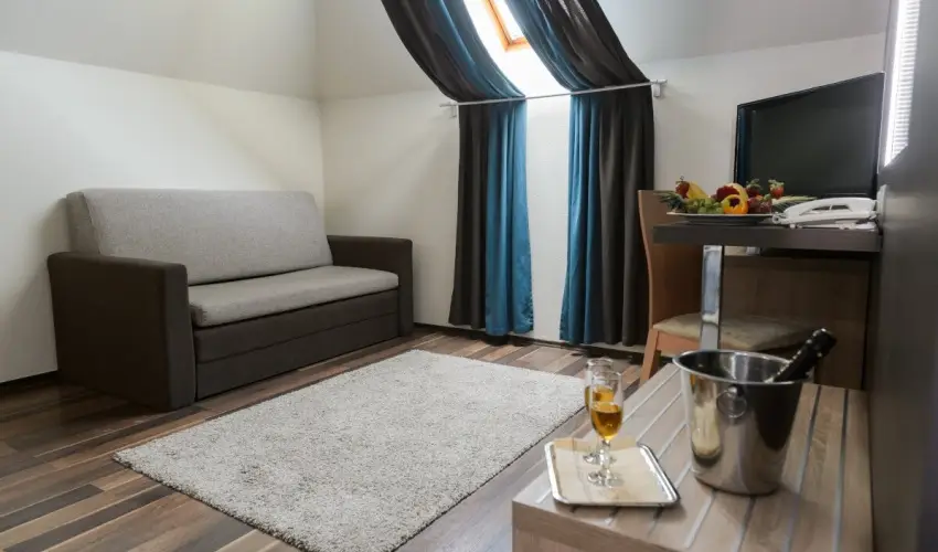 Hotel Villa V�lgy Eger - Szoba�rak f�lpanzi�s ell�t�ssal (min. 7 �j)