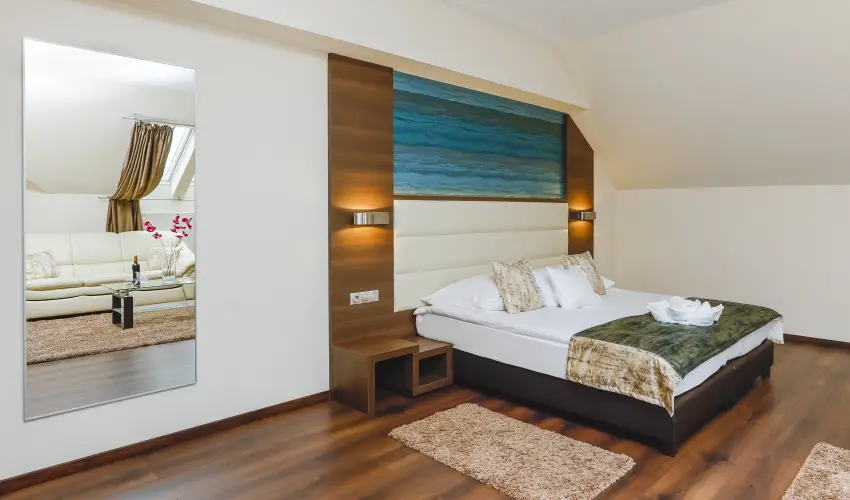 Hotel Villa V�lgy Eger - Szoba�rak f�lpanzi�s ell�t�ssal (min. 7 �j)