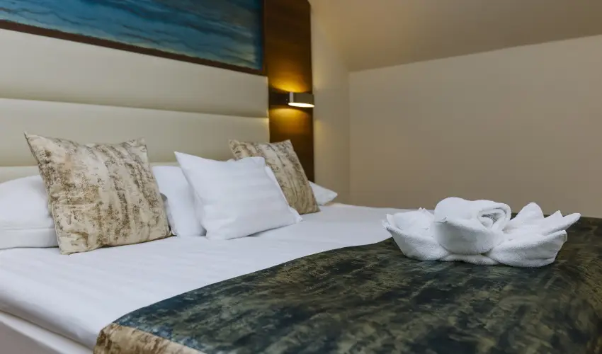 Hotel Villa V�lgy Eger - Szoba�rak f�lpanzi�s ell�t�ssal (min. 7 �j)