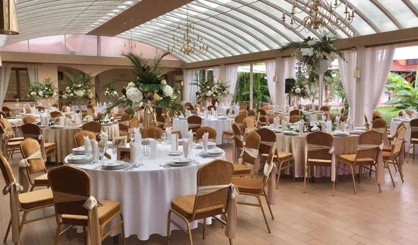 Hotel Vinum Wellness s Konferencia Hotel Kiskrs - Legjobb r (1 jtl)