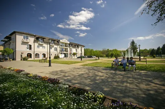 Hotel Xavin - Nyugd�jas kedvezm�nyes �rak f�lpanzi�s ell�t�ssal (1 �jt�l)