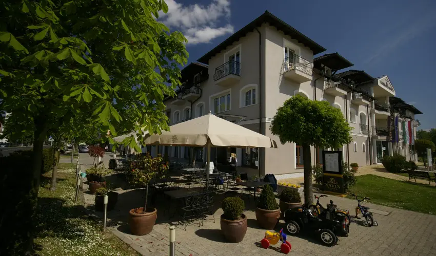 Hotel Xavin Harkny - Nyugdjas kedvezmnyes rak flpanzis elltssal (1 jtl)