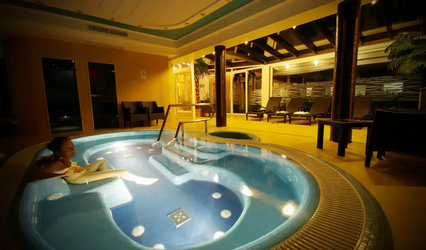 Hotel Xavin Harkny - Nyugdjas kedvezmnyes rak flpanzis elltssal (1 jtl)