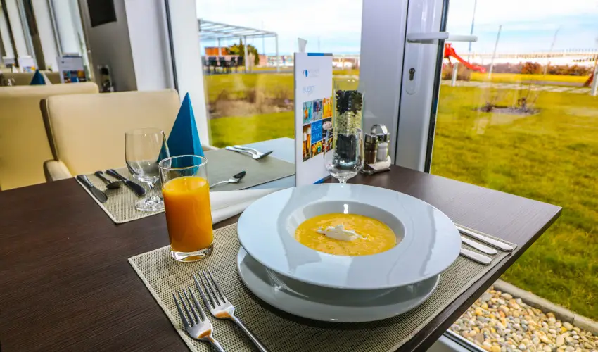 Hotel Yacht Wellness & Business Si�fok - Senior aj�nlat (1 �jt�l)